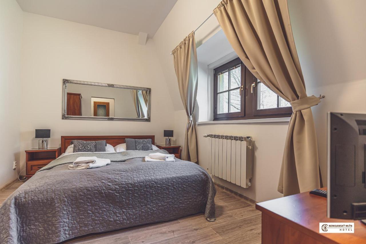 Hotel Nemojansky Mlyn Nemojany Buitenkant foto