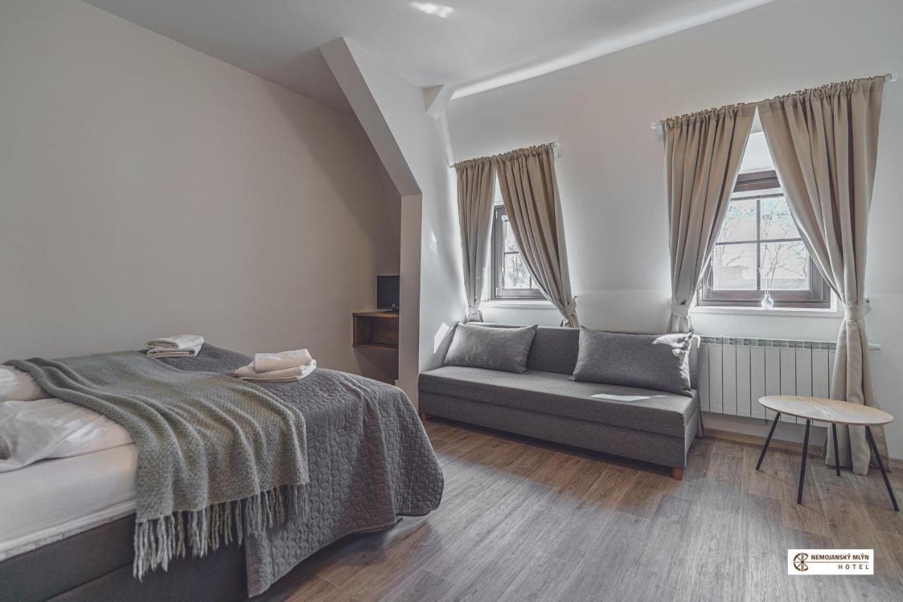Hotel Nemojansky Mlyn Nemojany Buitenkant foto