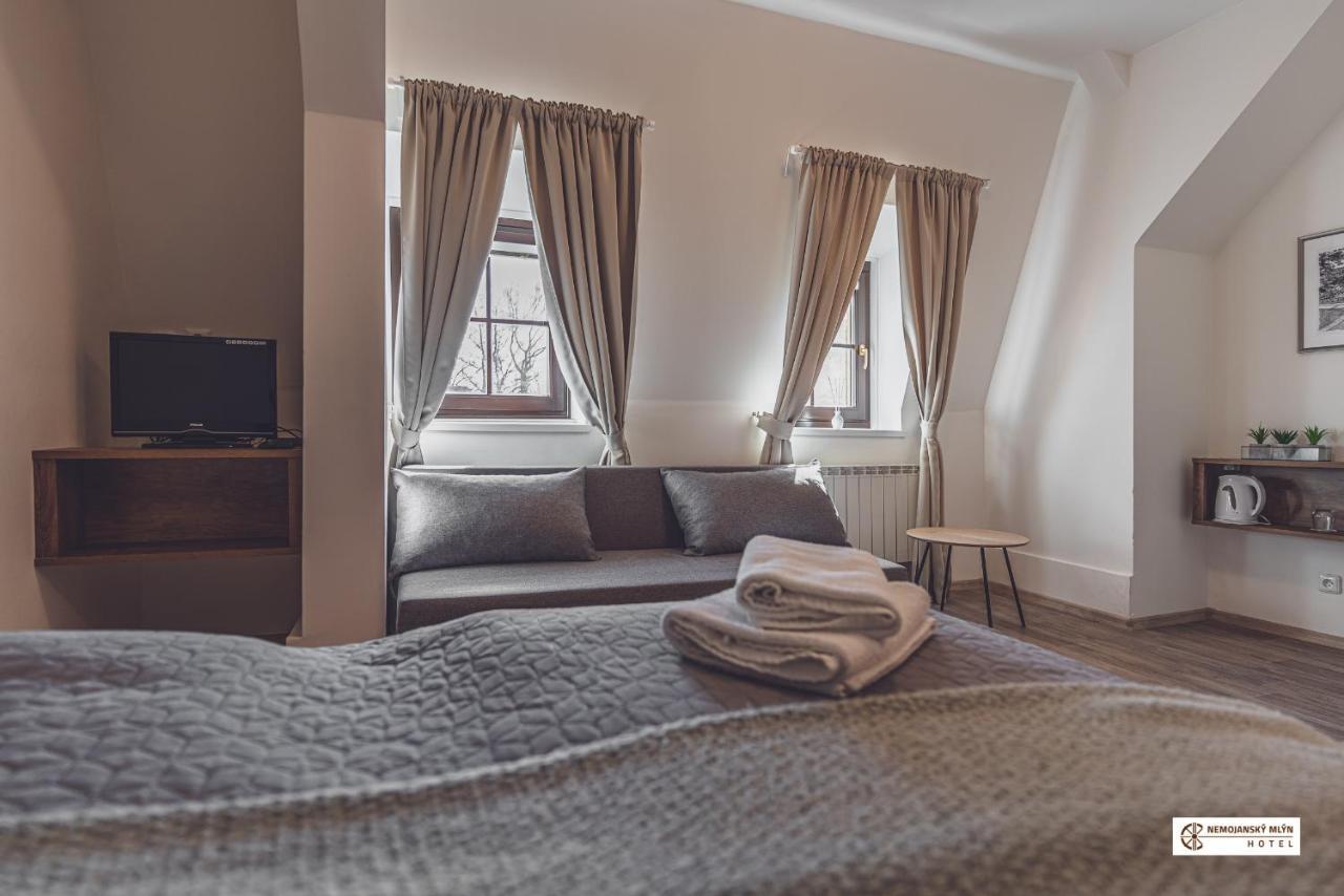 Hotel Nemojansky Mlyn Nemojany Buitenkant foto