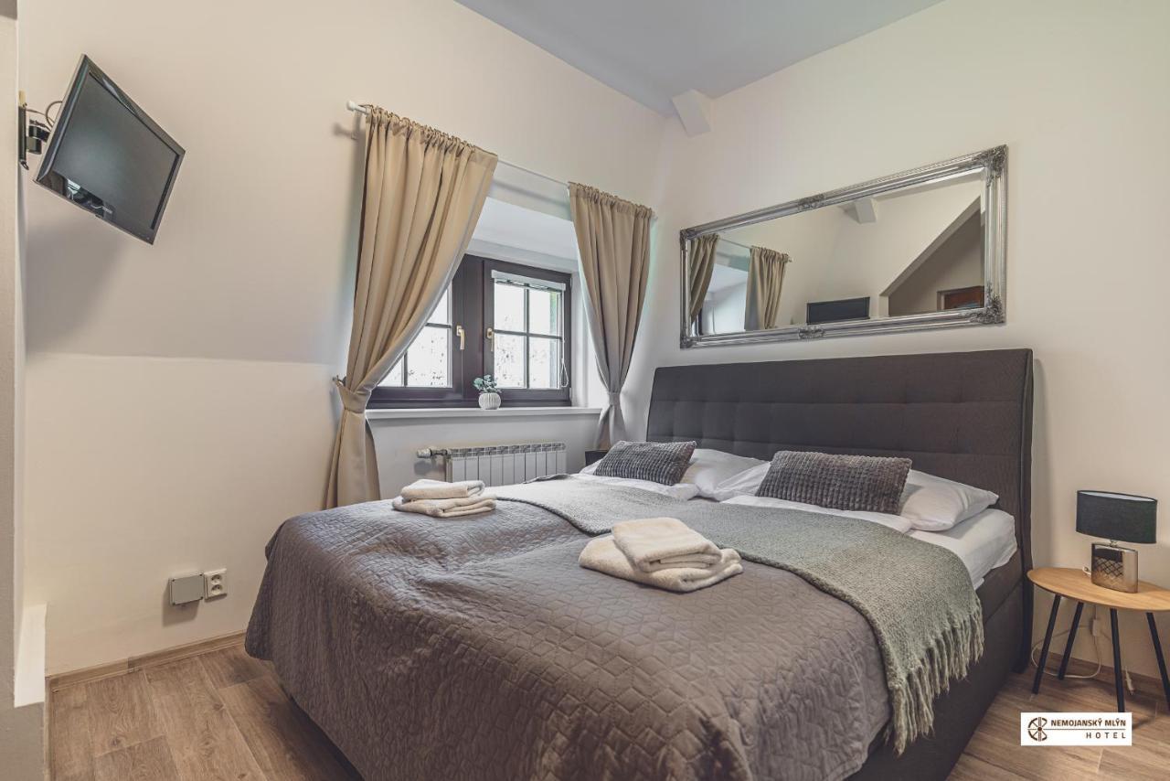 Hotel Nemojansky Mlyn Nemojany Buitenkant foto